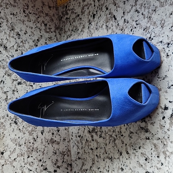 Giuseppe Zanotti Shoes - Giuseppe Zanotti Liza platform peep toe stilettos EU 39.5   US sz 9.5